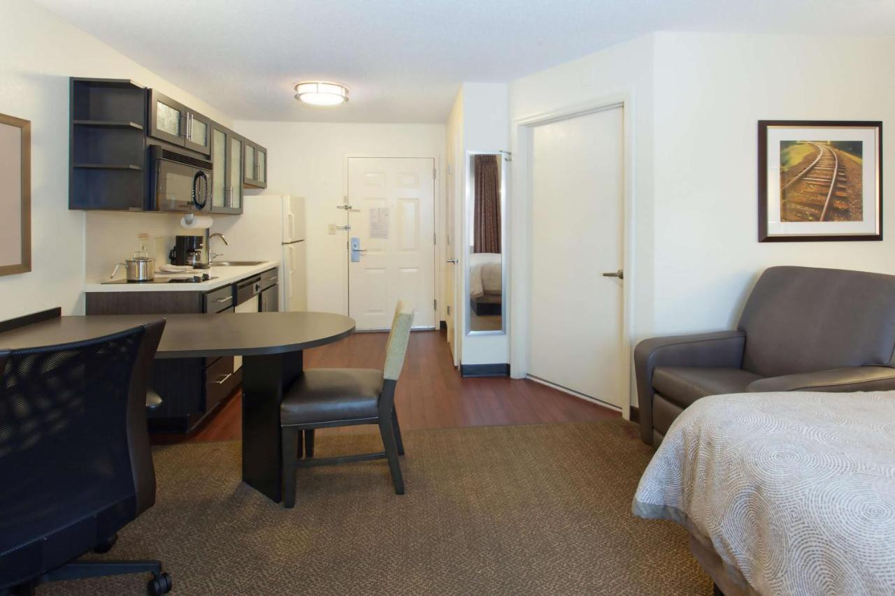 Sonesta Simply Suites San Antonio Northwest - Medical Center Exterior photo