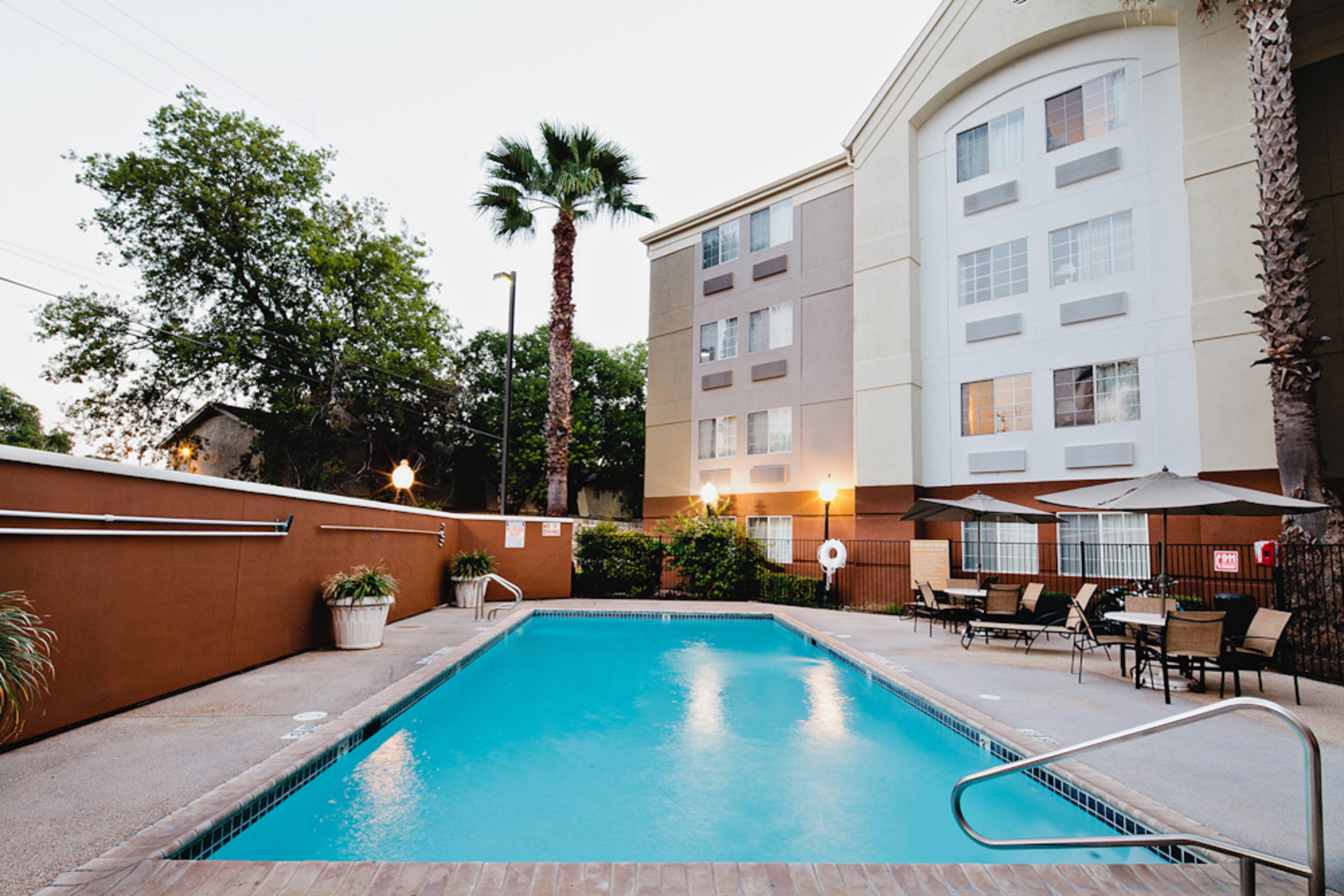 Sonesta Simply Suites San Antonio Northwest - Medical Center Exterior photo